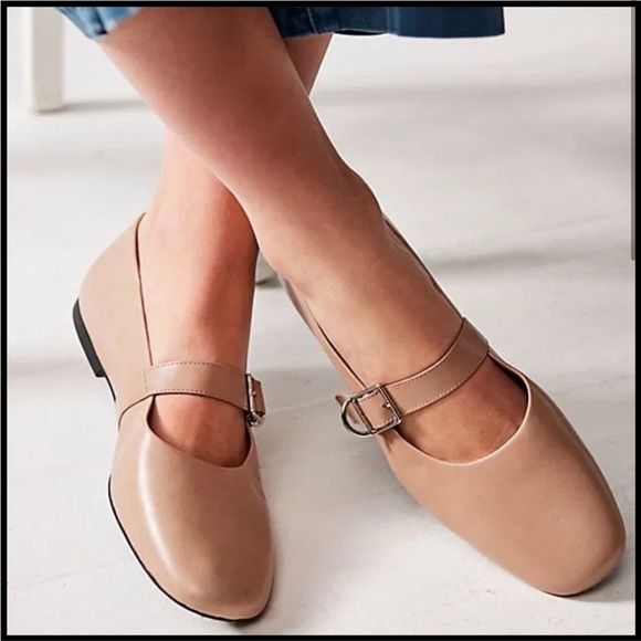 NIB Vagabond Jolin Ballet Mary Jane Flats Patent Taupe Sz 39 - Picture 1 of 16